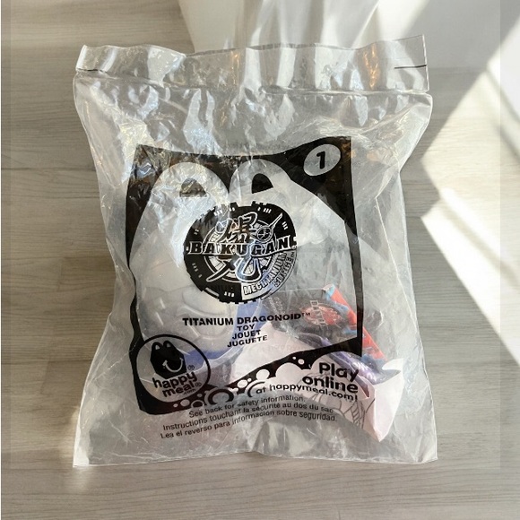 2/$20 NEW IN BAG McDonald's Happy Meal Bakugan Titanium Dragonoid Toy 2011 - Picture 5 of 6